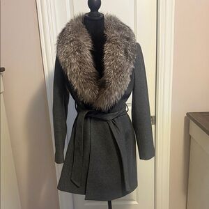 Sofia Cashmere Gray Trench Coat with Fur Collar